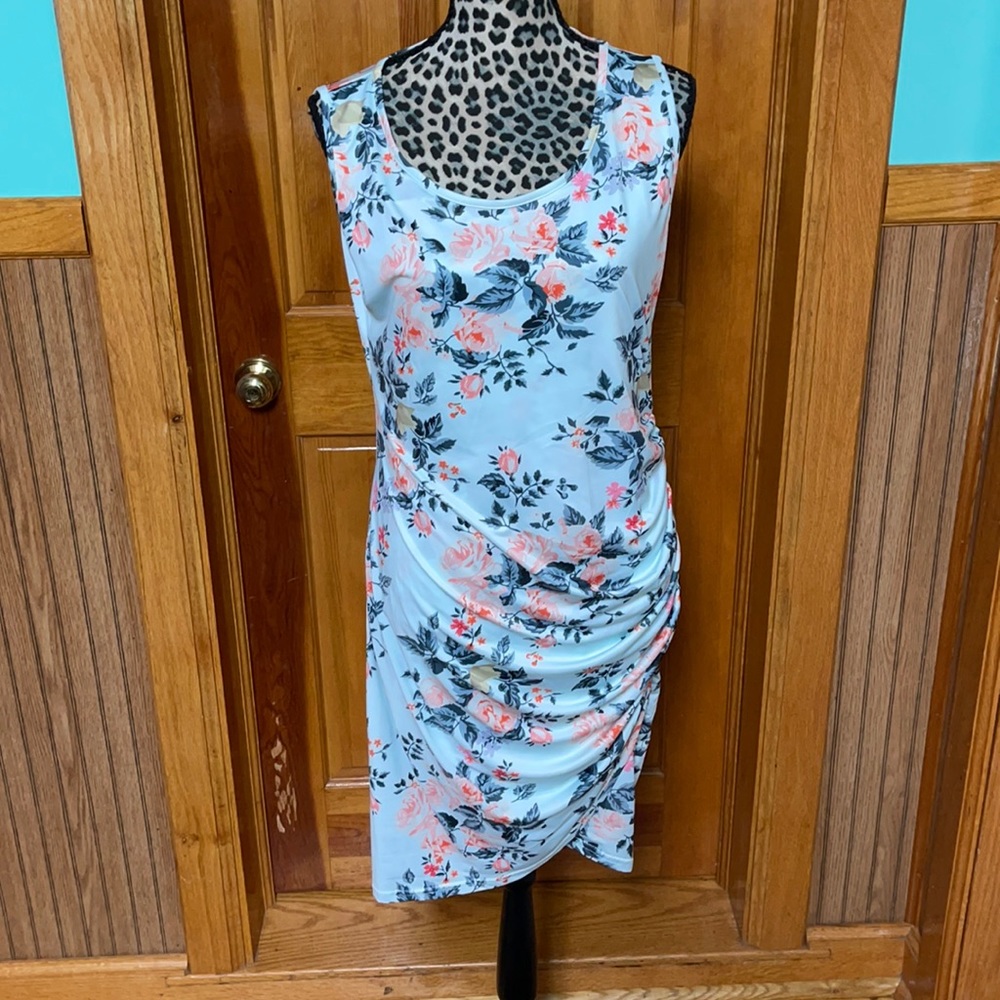 Floral maternity dress